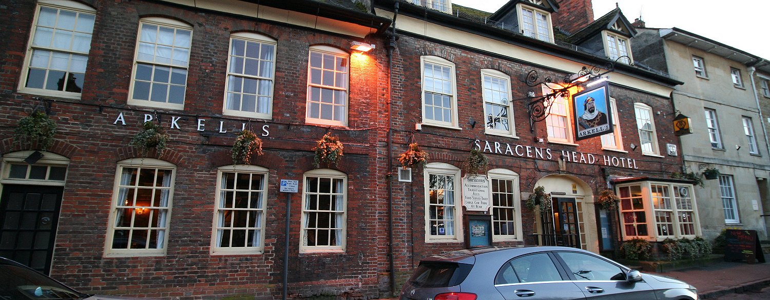 Saracens Head pub, Highworth, Swindon